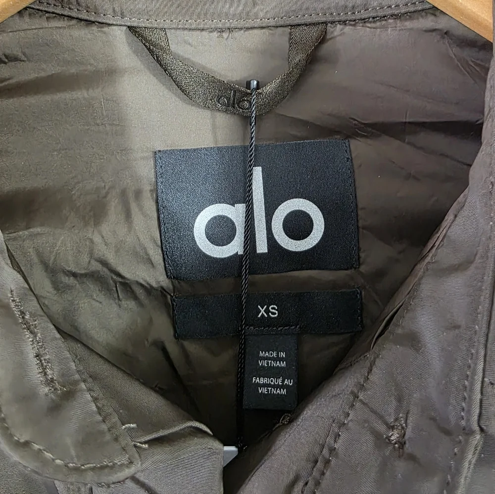 NWT Alo Yoga Socialite Shacket In Espresso